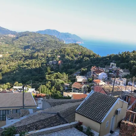 Nikolas View House *