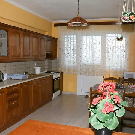 Nikolas View House Tatil Evi