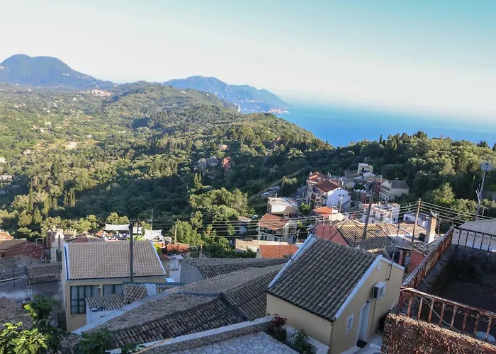 Nikolas View House *